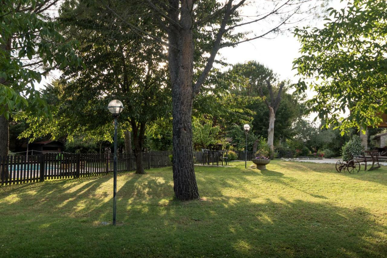 Agriturismo Il Giardino Dei Ciliegi Passaggio Di Assisi エクステリア 写真